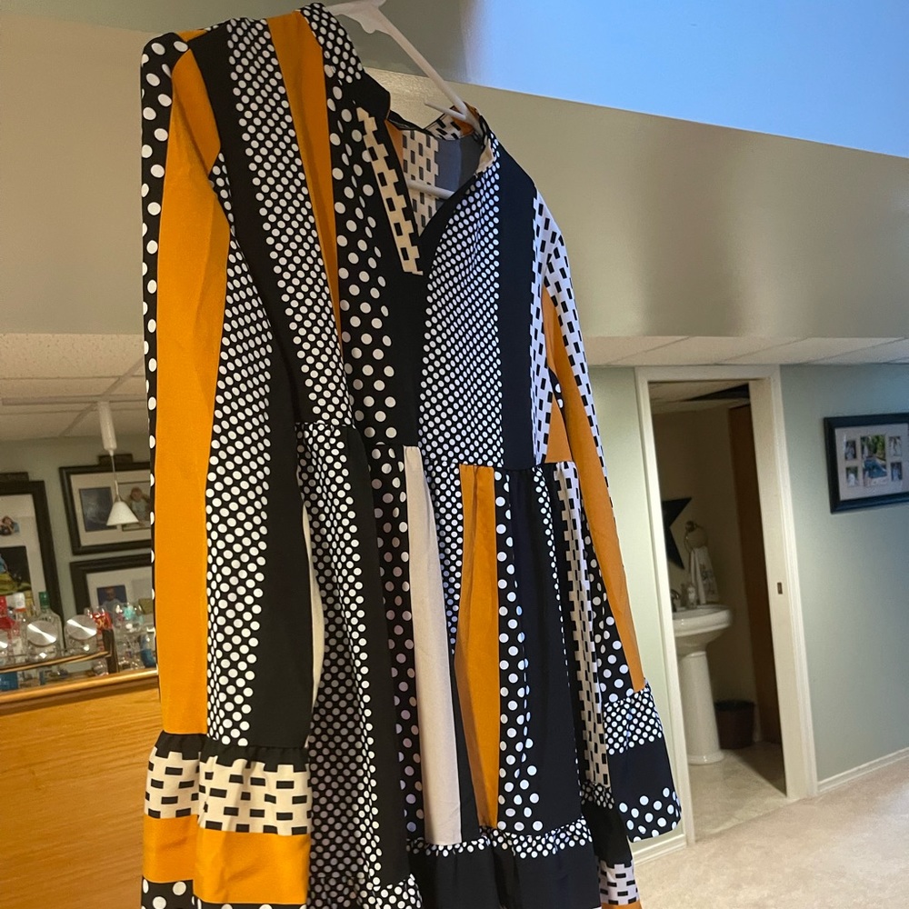 Cute Shein Dress NWOT. Perfect for Fall/Halloween